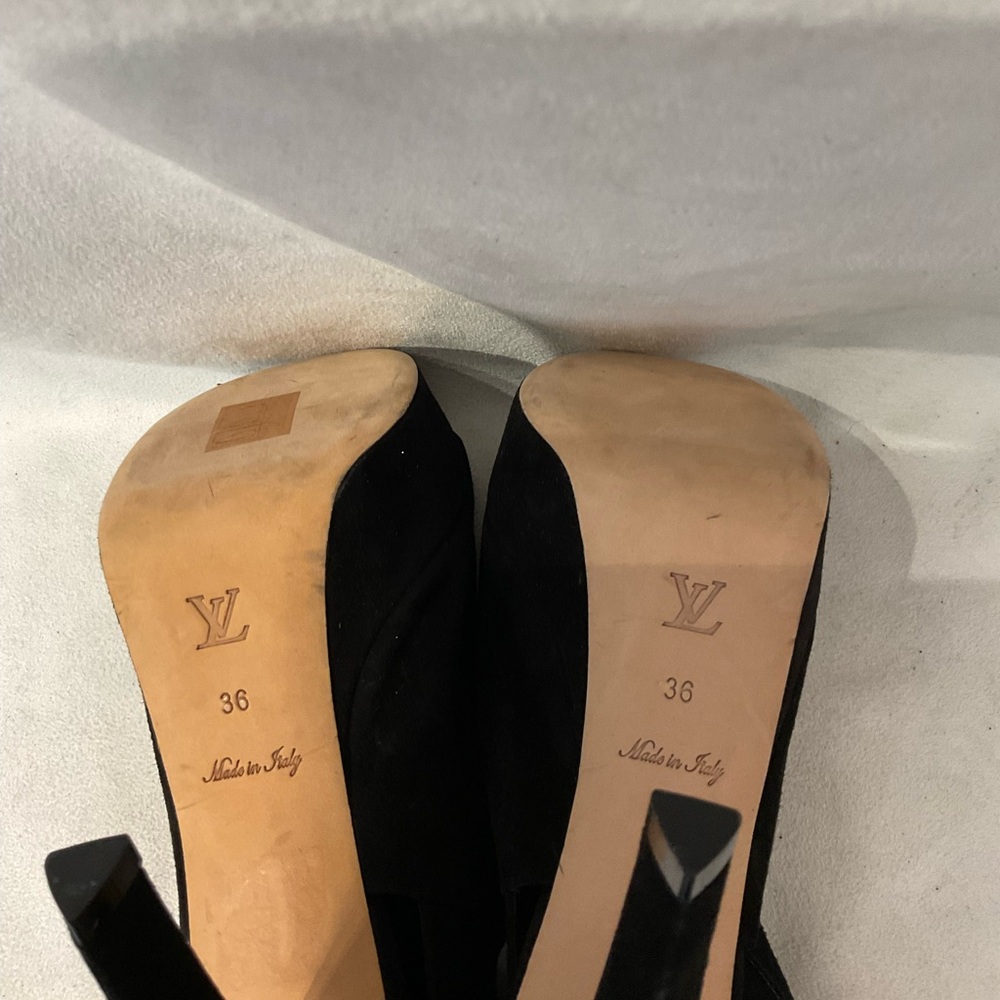 Louis Vuitton Heels - Picture 4 of 6